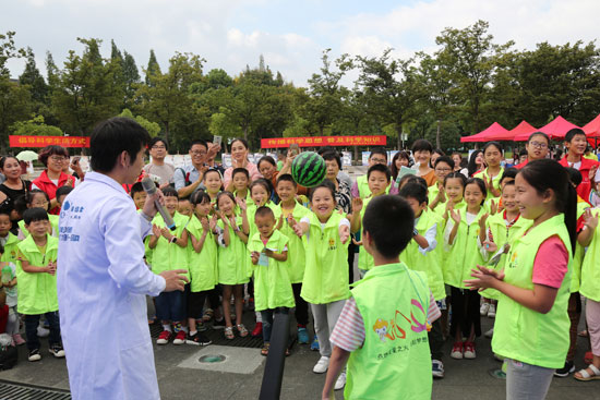 富阳区第30届科普宣传周运动拉开帷幕